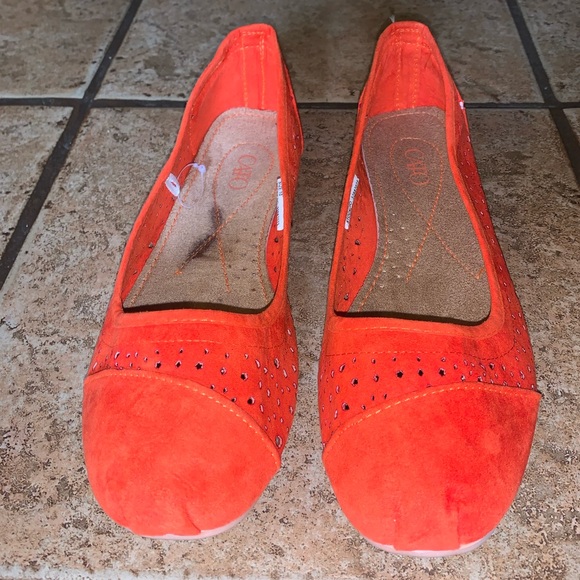 CATO Orange Flat Slippers - Picture 2 of 9